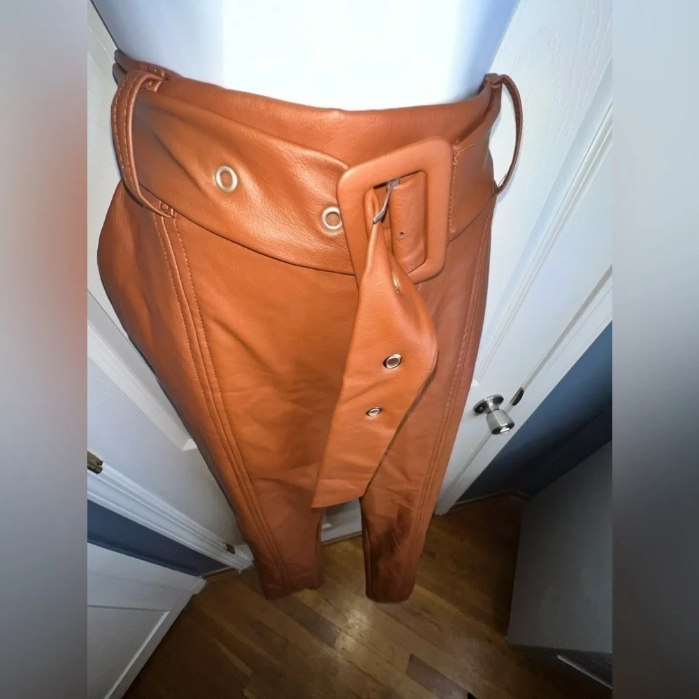 NWT BBJ Womens Large Chestnut Brown Vegan Leather Belt High Rise Trouser Pants L